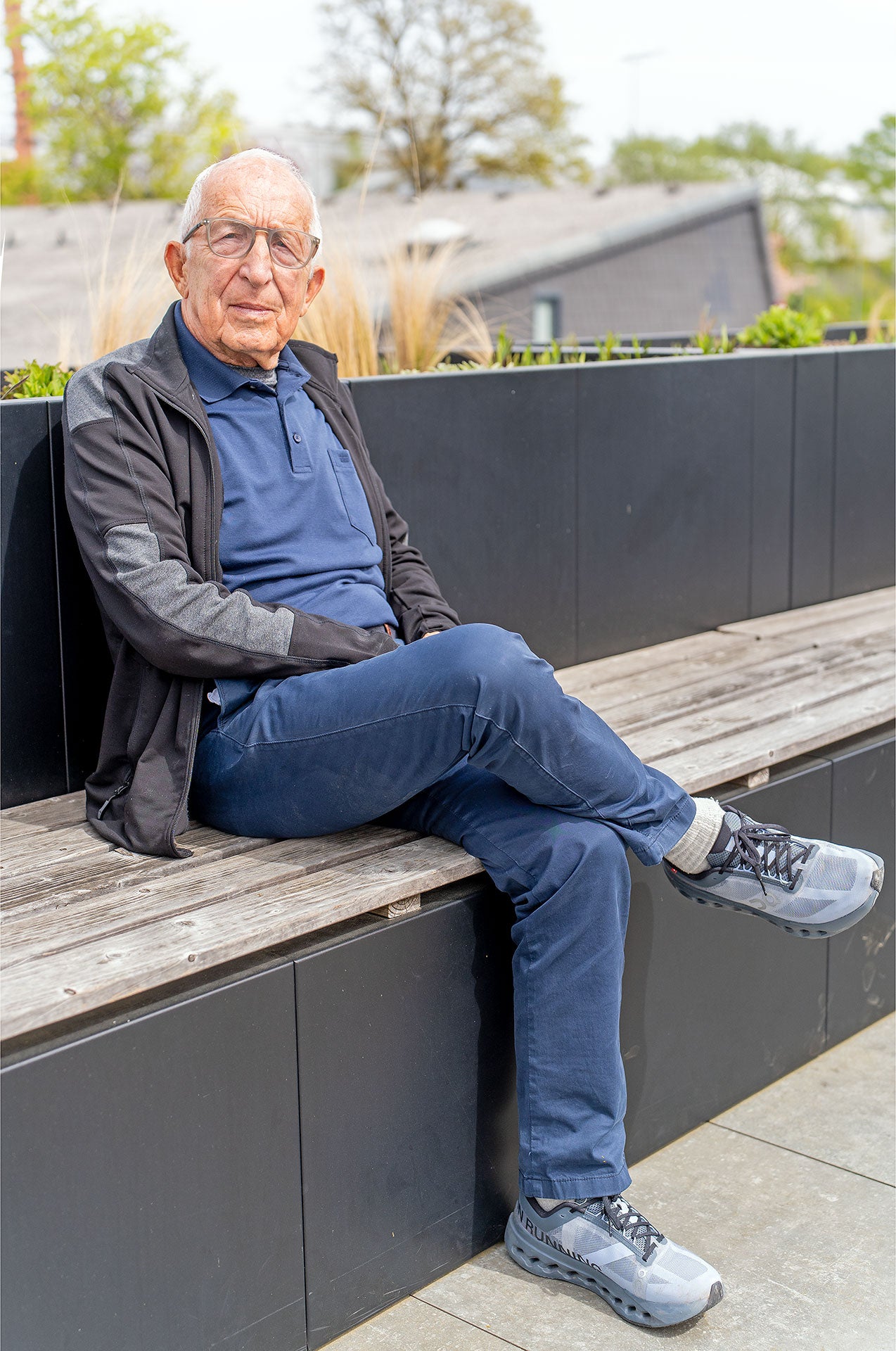 Erich Neuland an einer HALABOX